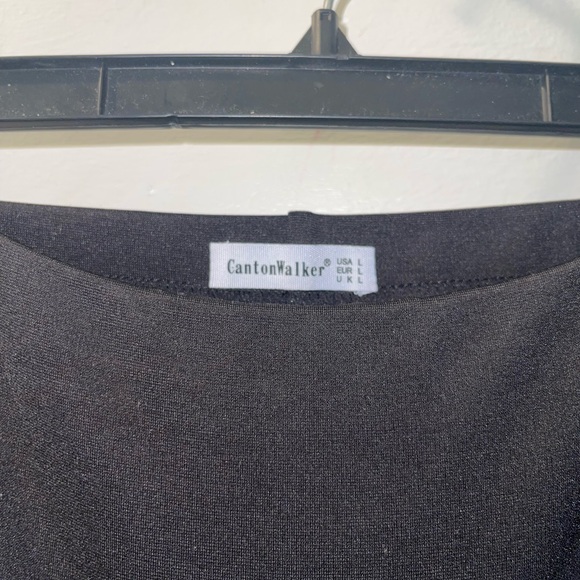 Mini Skirt with Slit - Picture 2 of 4